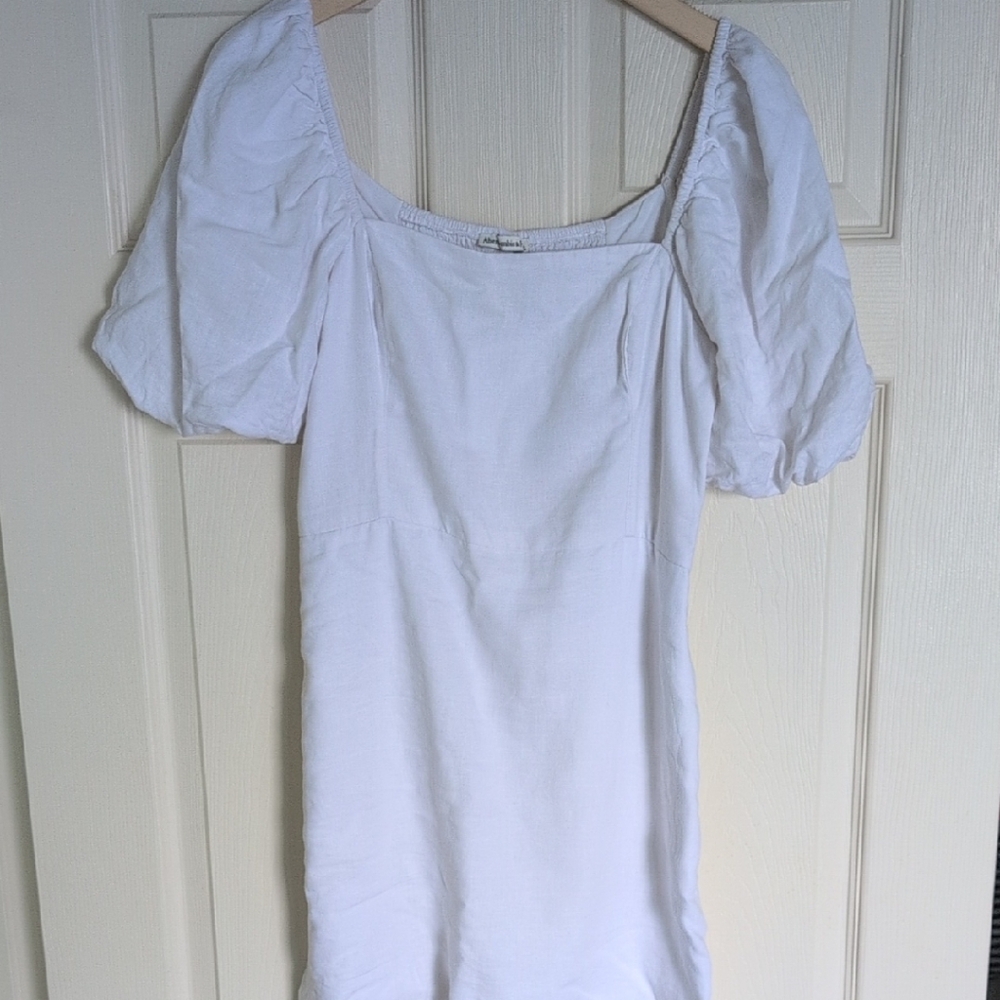 White Puff Sleeve Top